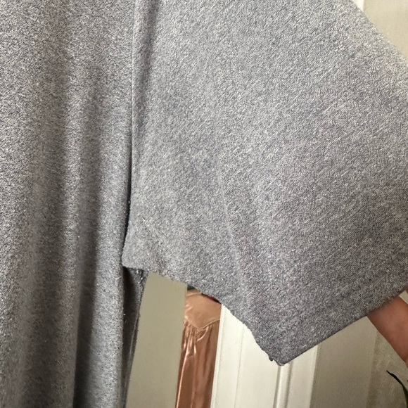 Light almost heathered looking gray Perfect T by LuLaRoe - size large - Picture 5 of 8